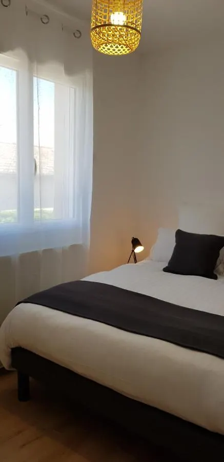 Chambres d'hôtes Gite Grange Debout Beynost