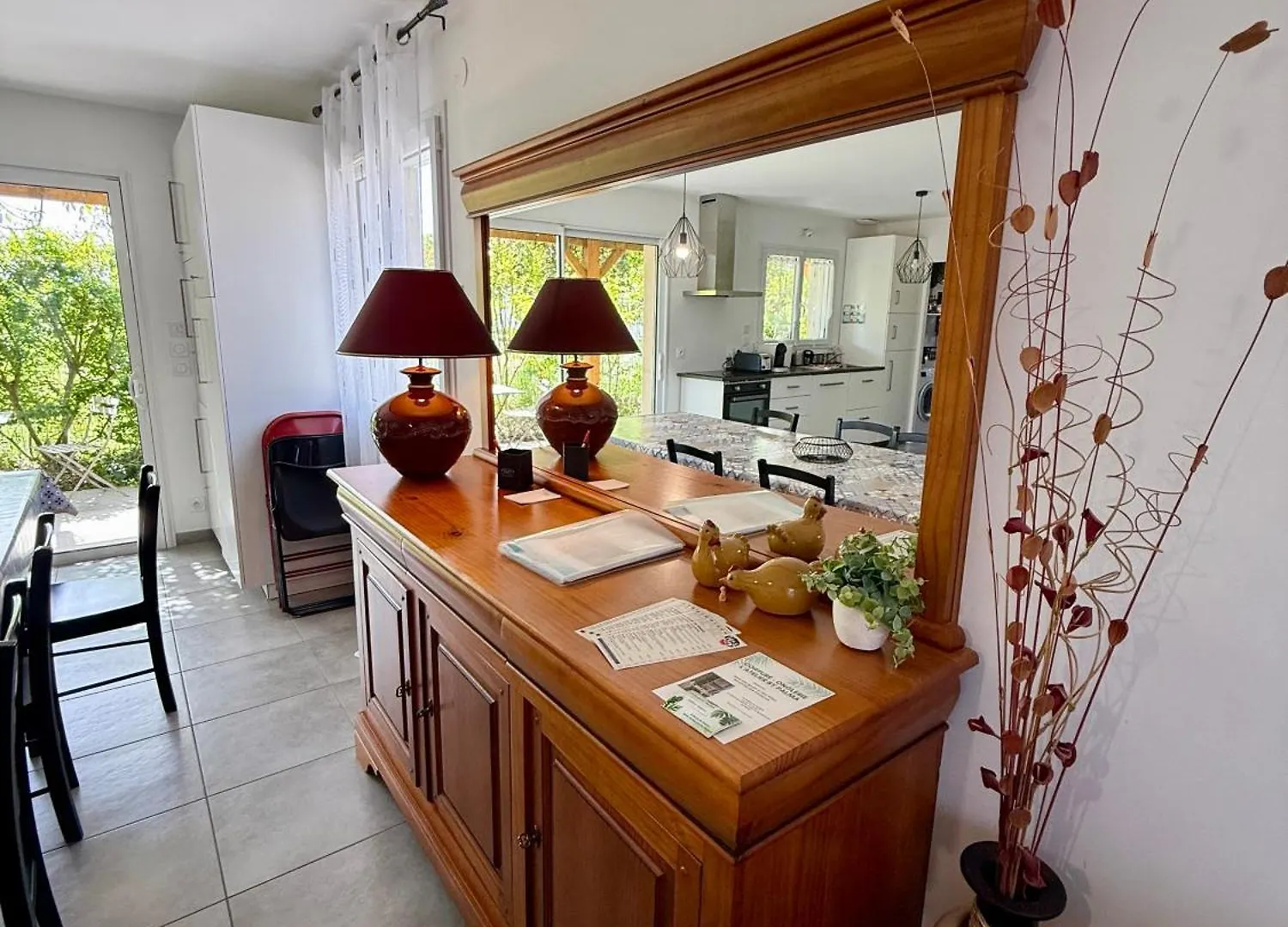 Chambres d'hôtes Gite Grange Debout Beynost Bed & Breakfast