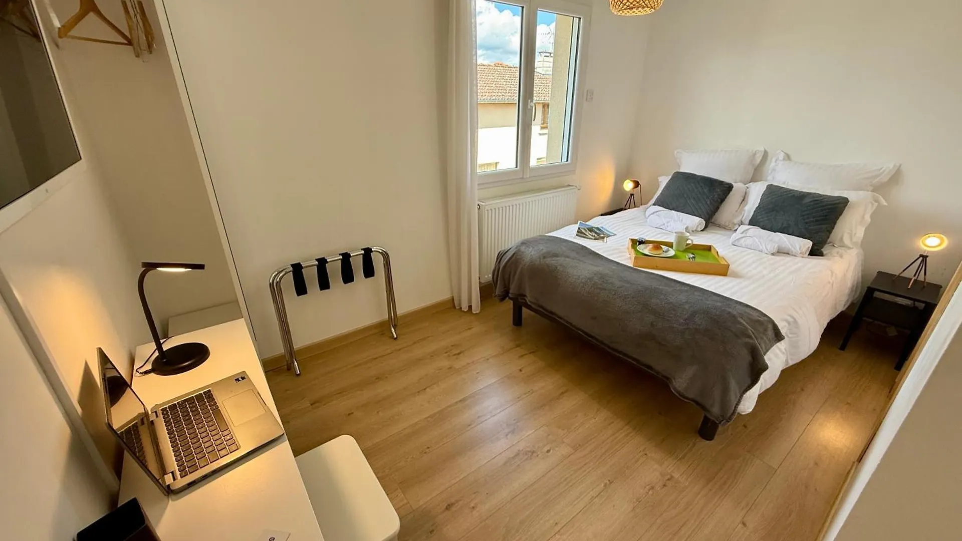 Chambres d'hôtes Gite Grange Debout Beynost Couette-café