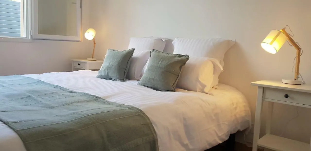 Bed & Breakfast Chambres d'hôtes Gite Grange Debout Beynost